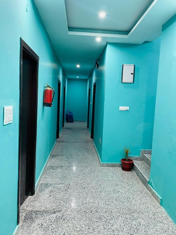 Hotel Manohar Rishikesh Ngoại thất bức ảnh