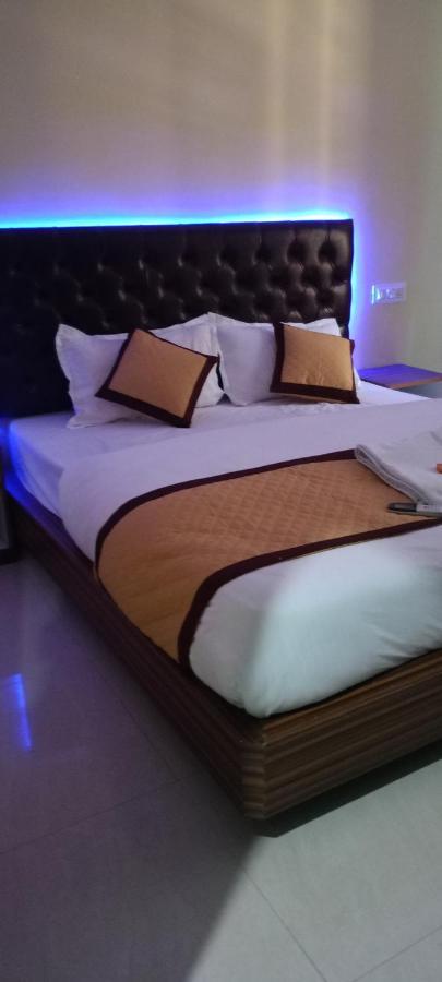 Hotel Manohar Rishikesh Ngoại thất bức ảnh