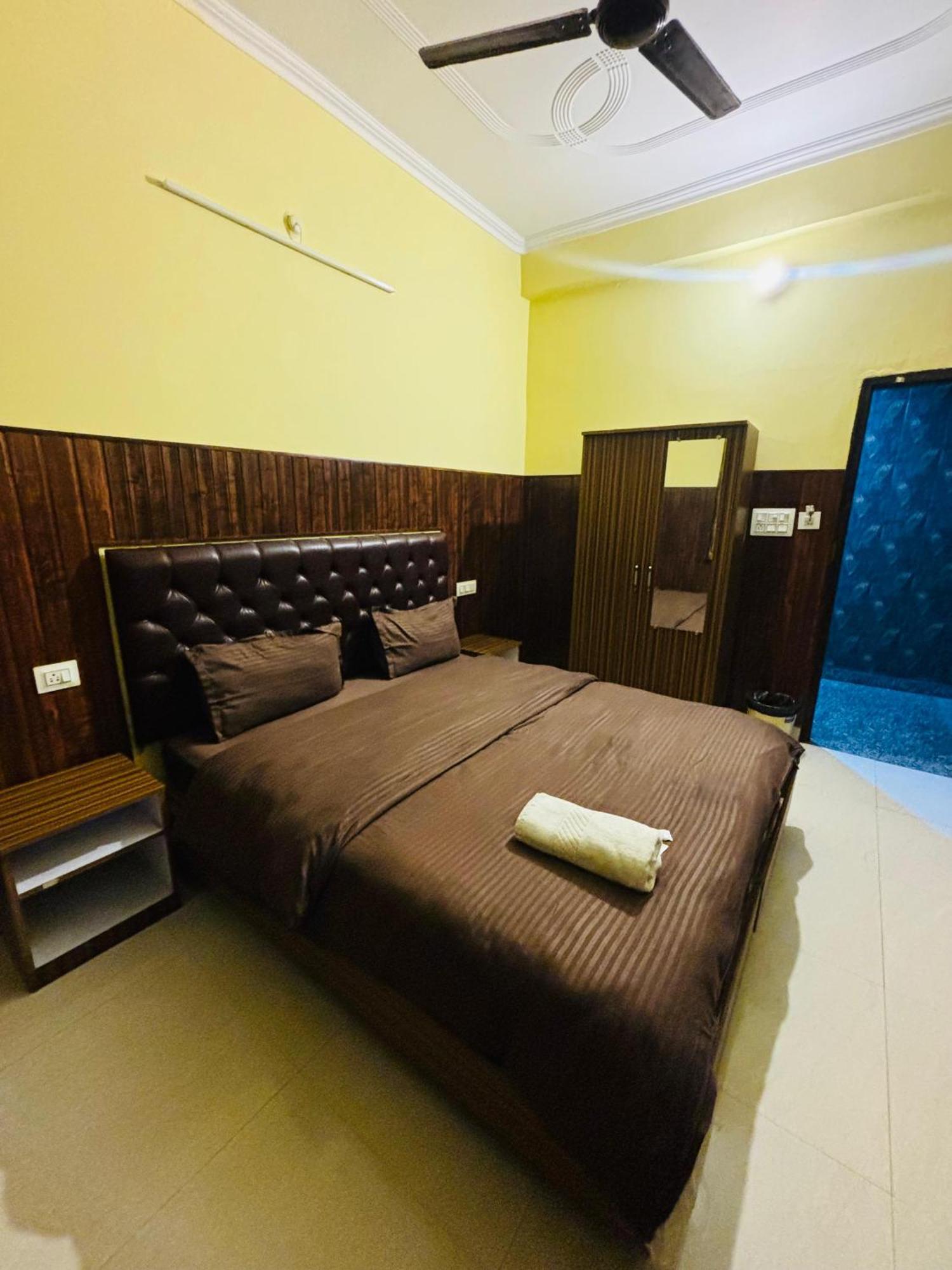 Hotel Manohar Rishikesh Ngoại thất bức ảnh